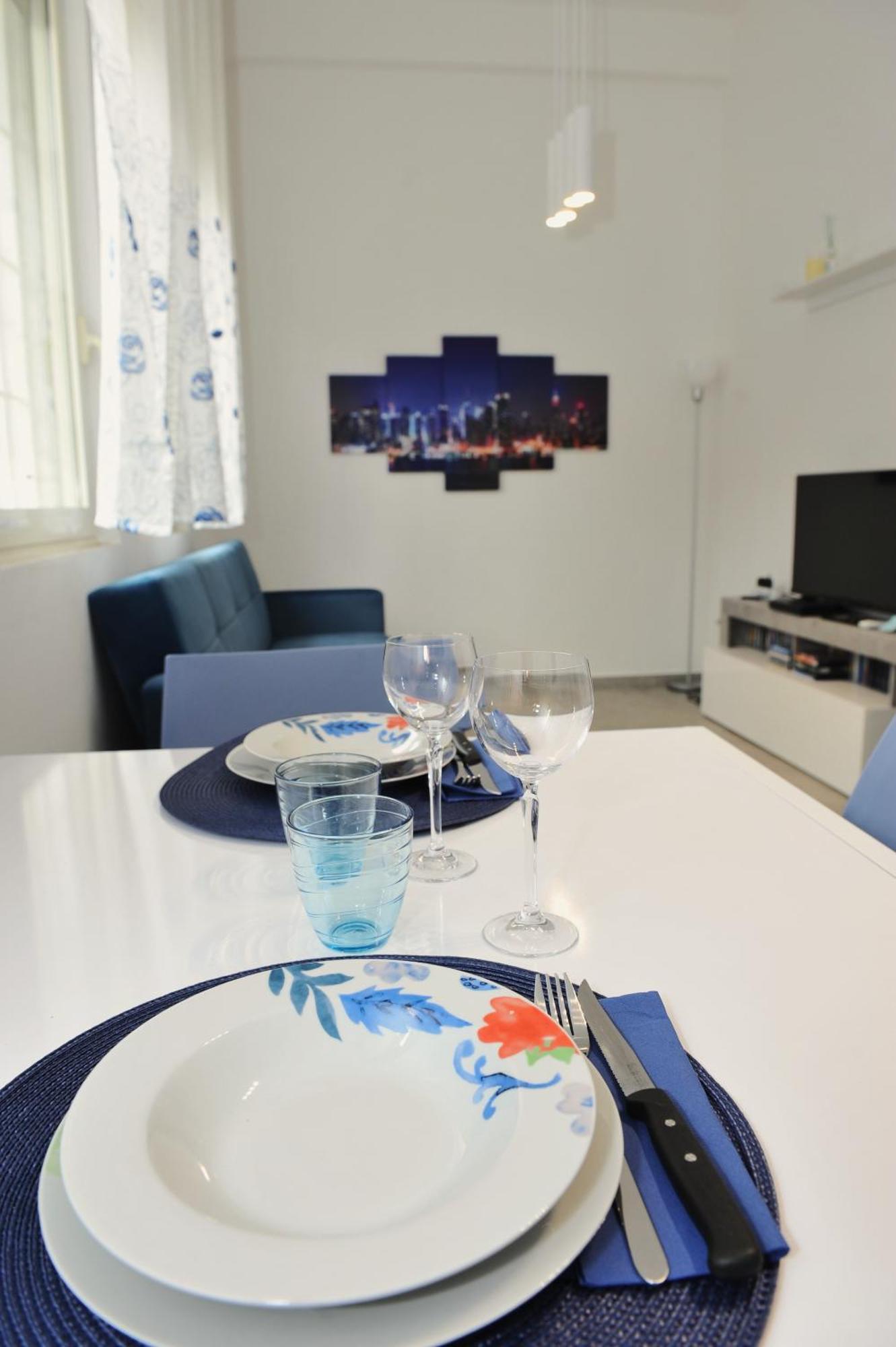La Dimora In Blu Lägenhet Bologna Exteriör bild